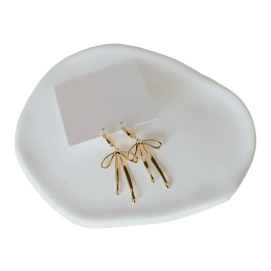 Margot Bow Earrings – 18k Gold Plated
